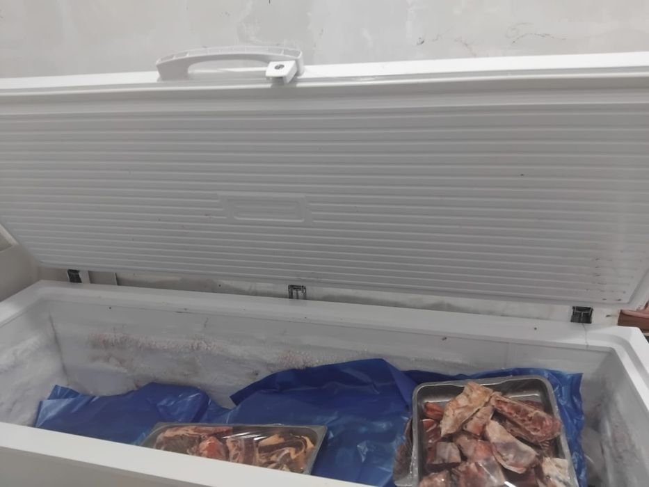 Продам морозильник