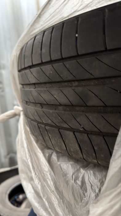 Шины 205/55/16 Michelin . Лето