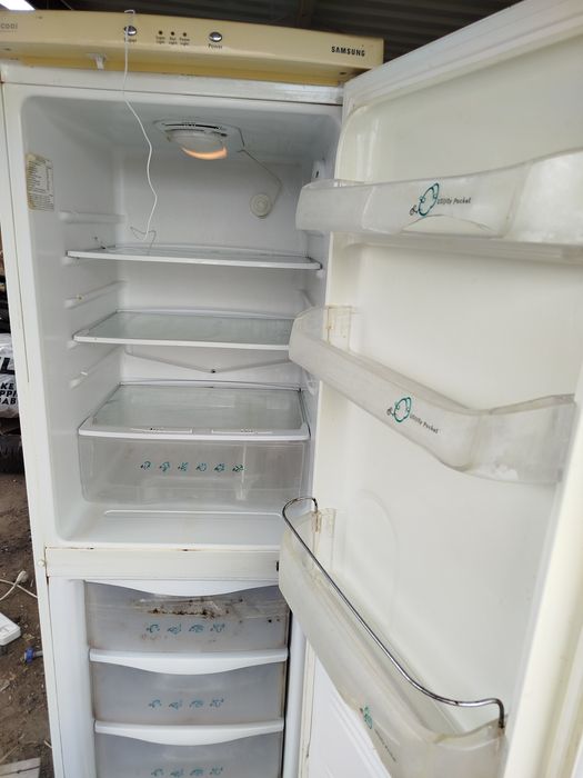Продам холодильники полностью рабочие