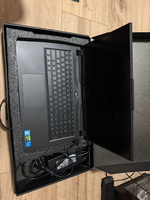 Laptop GIGABYTE Gaming 17.3'' AORUS 7 9KF, FHD 360Hz, Intel® Core™ i5-12500H (18M Cache, up to 4.50 GHz), 16GB DDR4, 512GB SSD, GeForce RTX 4060 8GB