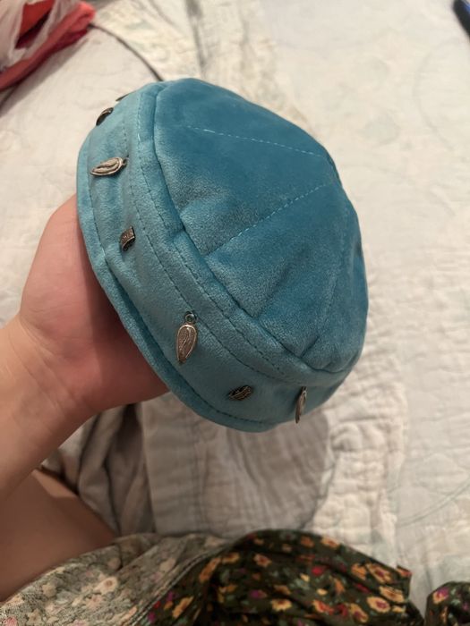 Такия новая. Не носили отдам