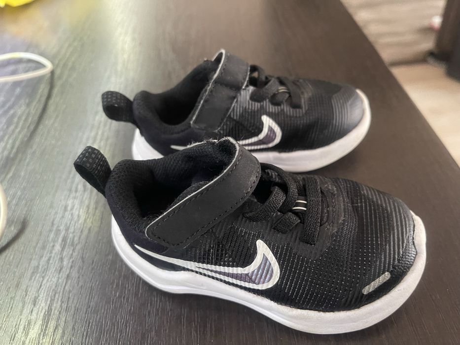 Маратонки   Nike