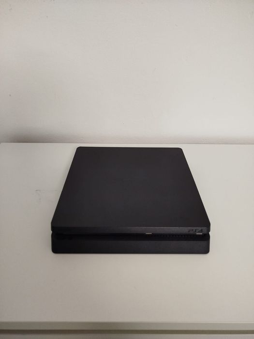 PlayStation 4 slim/ 17 jocuri