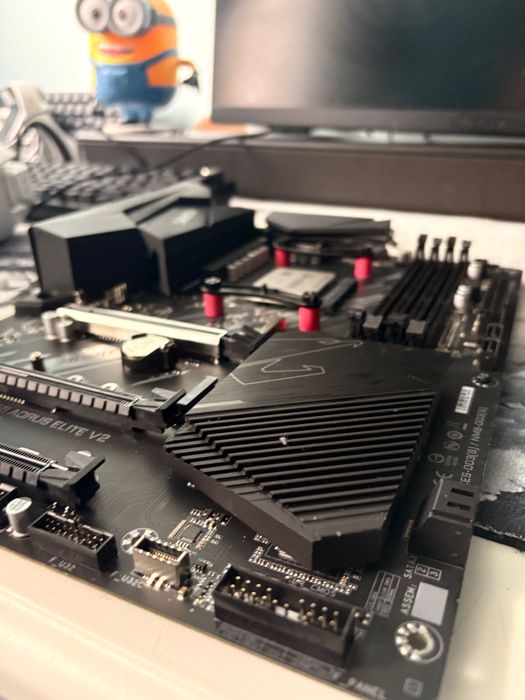 Ryzen 7 5800x + placa de baza aorus b550 elite v2