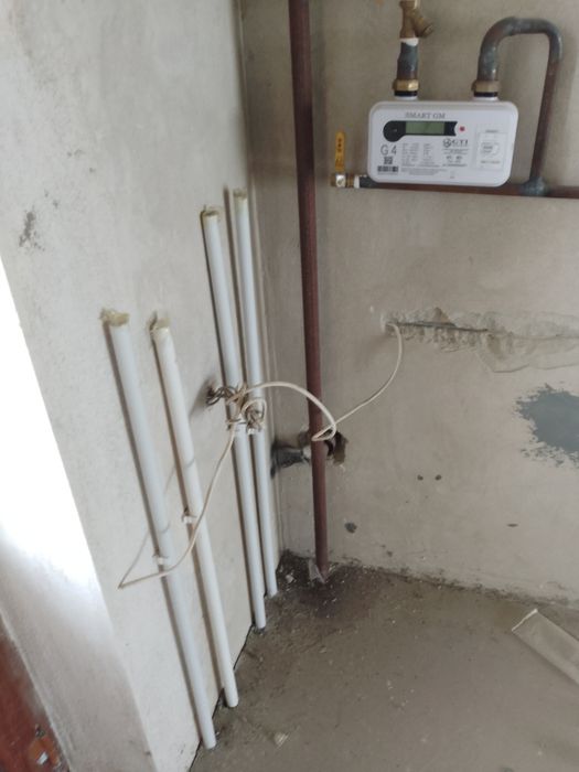 Срочна продается магазин на карвон базаре на втором этаже в дол дороге