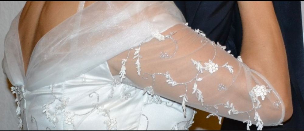 De vânzare 2 rochii de mireasa deosebite