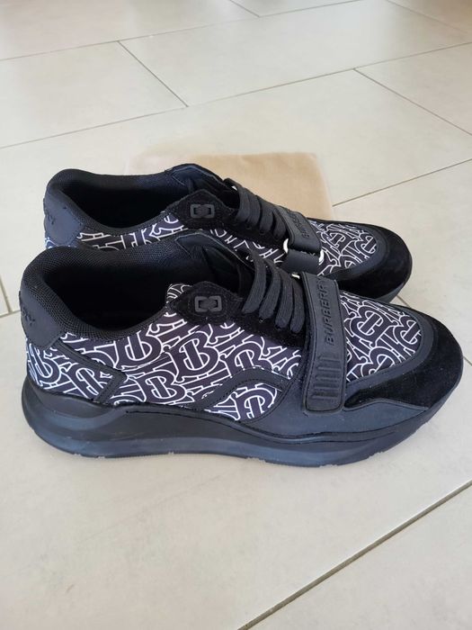 Мъжки обувки Burberry