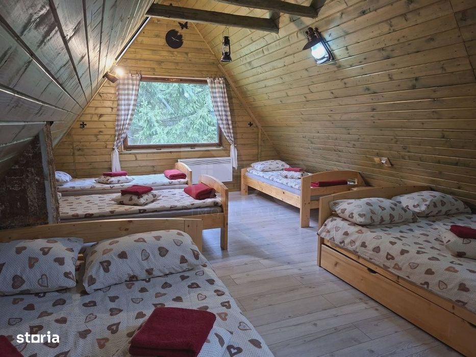 Cabană de vânzare la munte