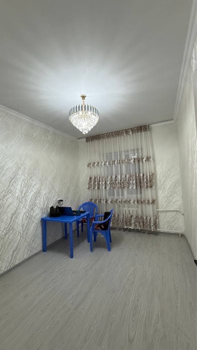 5-mkr tomondan 3xonalik tayyor kvartira sotiladi srochno arzon №42