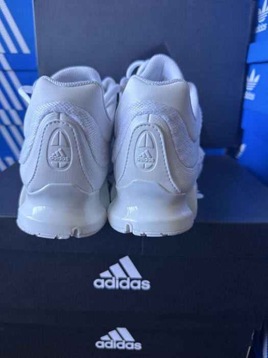 *Чисто Нови* Adidas Megaride *Footwear White & Grey One*