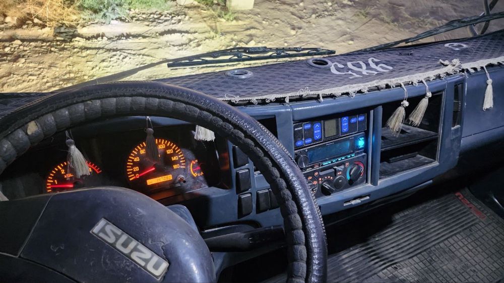 Isuzi Samasval Aftobusdan terilgan