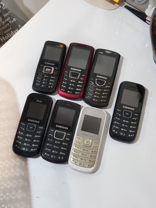 Telefon BlackBerry cu incarcator