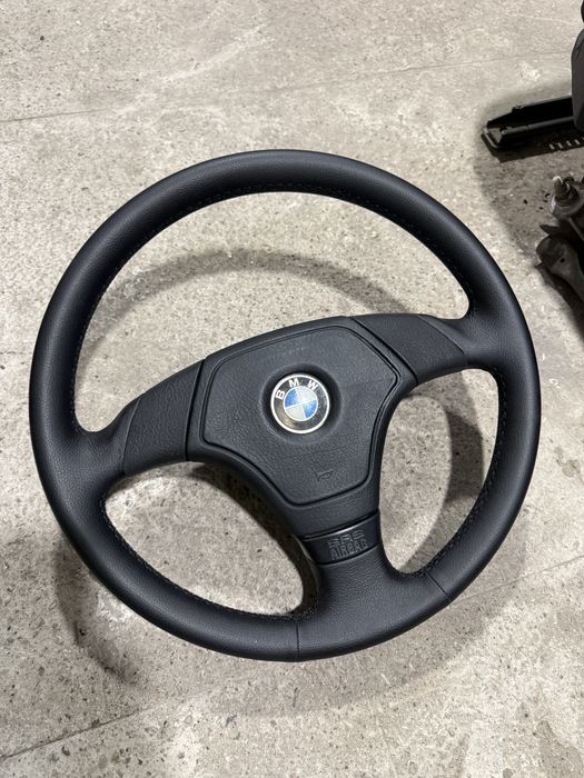 Руль на BMW e34 e36