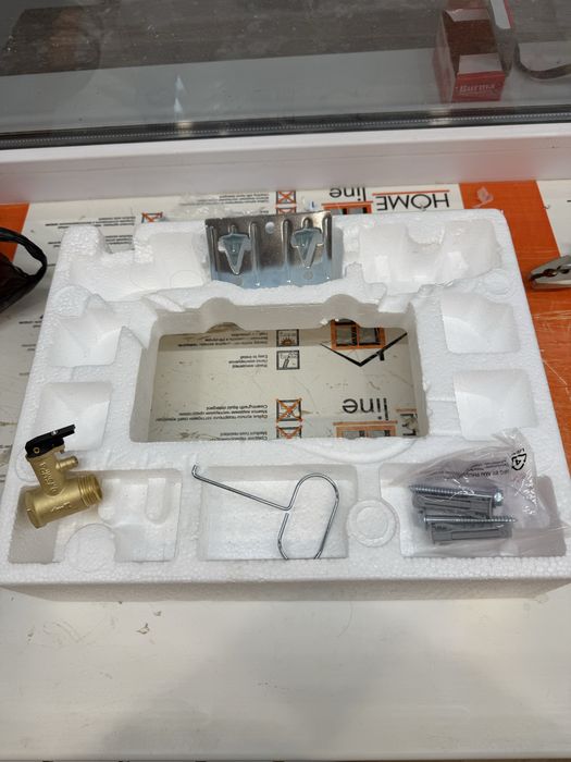 Новый Аристон 10 литров