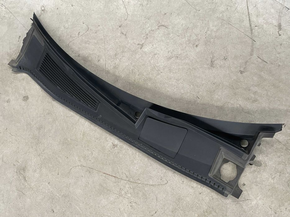 Grila stergator parbriz Vw Touareg CR7