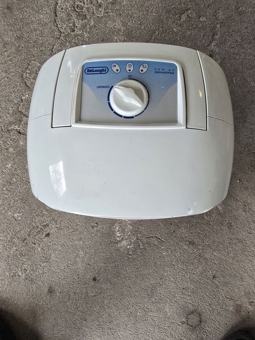Dezumidificator second hand functional Delonghi
