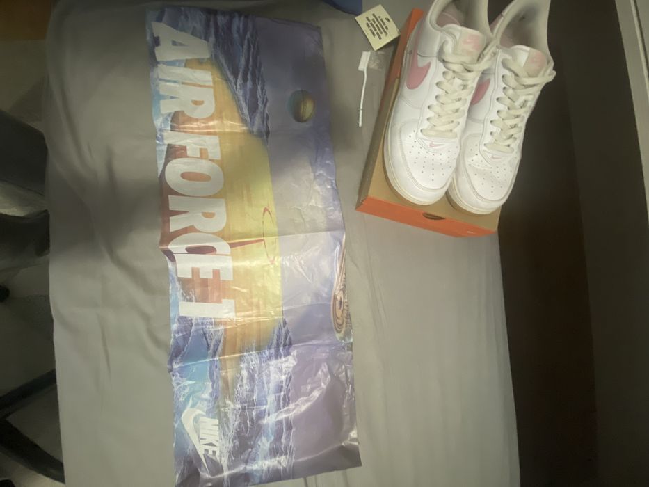 Nike air force 1  40th air force anniversary pink gum
