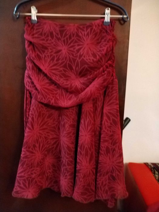 Haine de ocazie - rochii, fuste