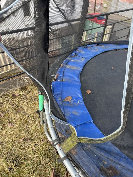 Trambulina de vanzare