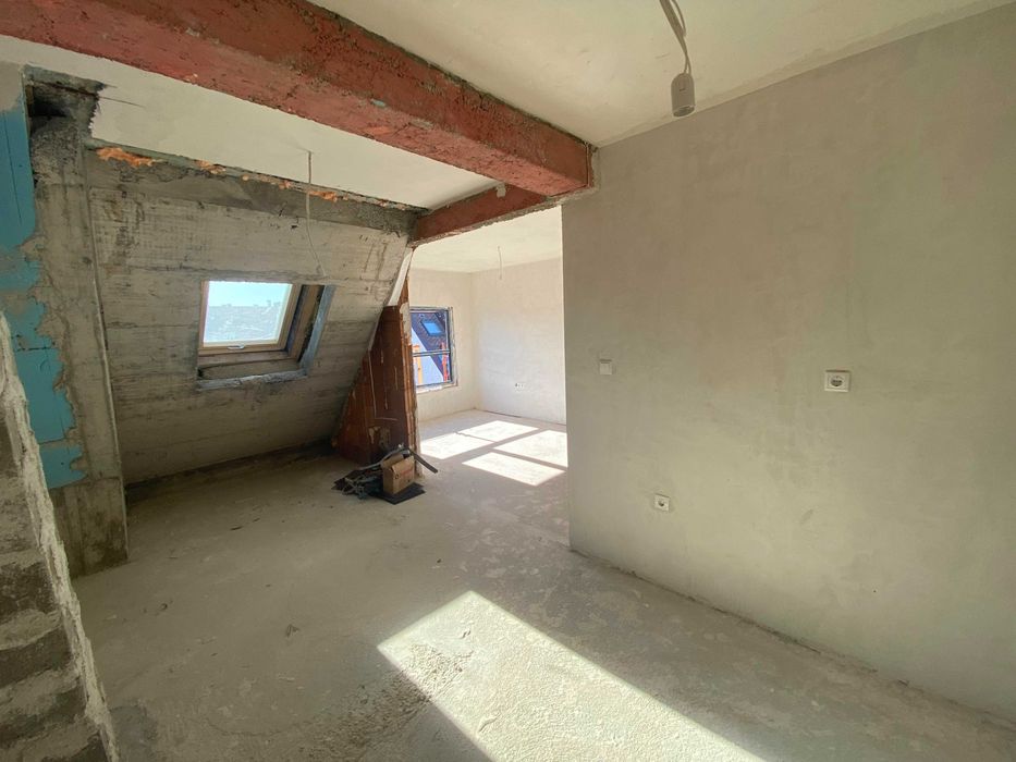 Продава се Двустаен апартамент в Пловдив, Кючук Париж - 70 кв.м за 1094 €/кв.м - Снимка #1