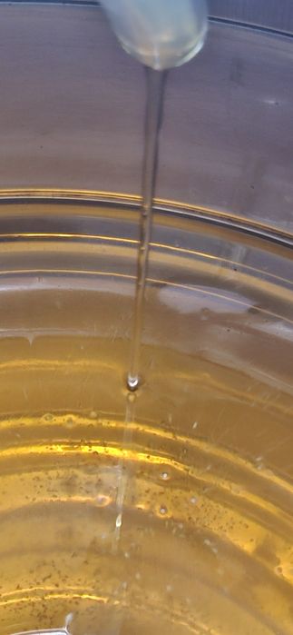 Ulei de Floarea-Soarelui Presat la Rece – 100% Natural