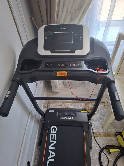 Беговая дорожка Genau