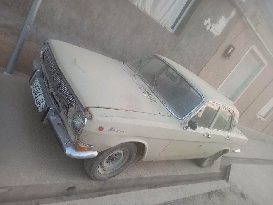 Volga 2410 holati yaxshi benzin