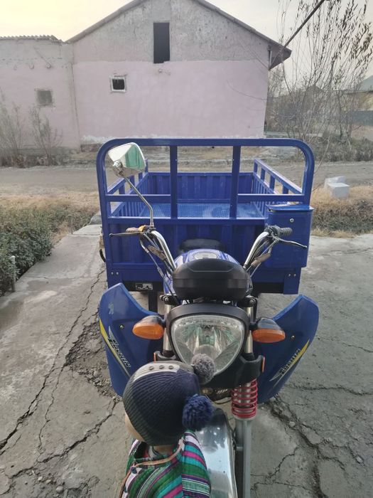 Muravey sotiladi xamyonbop narxda