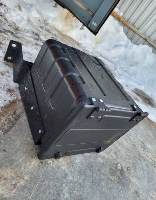 Инструментальный ящик КАМАЗ , Завод Универсальный ящик на раму КамАЗ