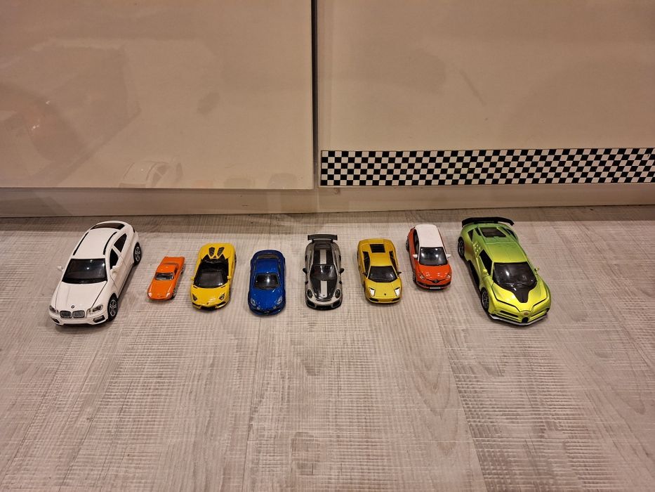 Реалистични колички