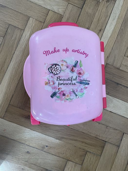 Детско куфарче за малка госпожица