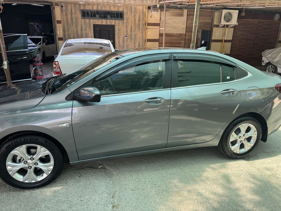 Onix premier2 turbo plus