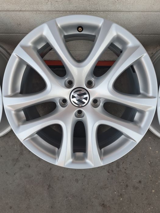 Оригинални джанти за ФОЛКСВАГЕН VW AUDI SEAT SKODA R17 5x112 ET41 8J