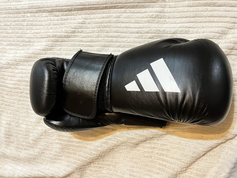 Vand manusi de box Adidas, speed 50, marimea 10 OZ