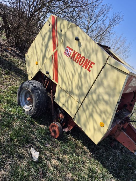 Presa de balotat krone