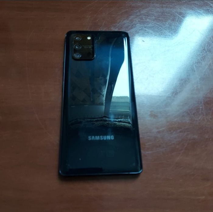 Samsung s10lite.