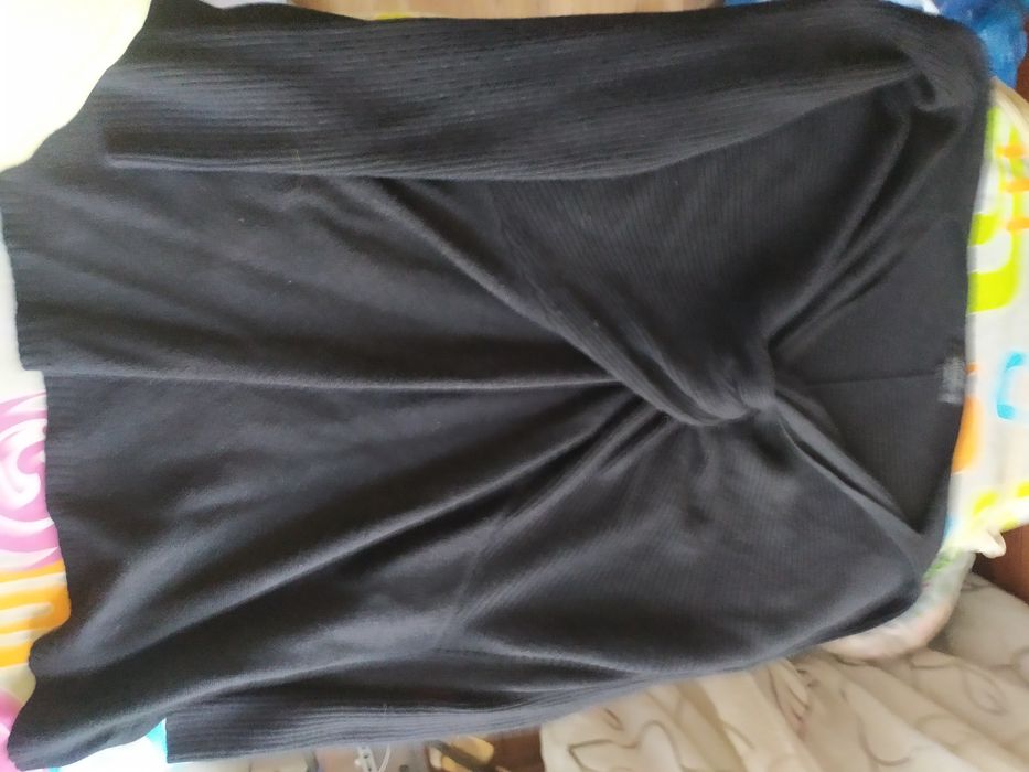 Пуловер женский р.48-50