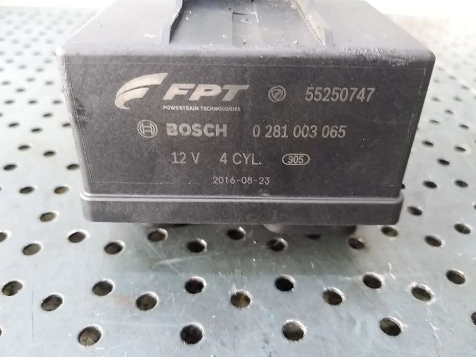 Releu bujii 1.3 mjt fiat fiorino 55250747 0281003065