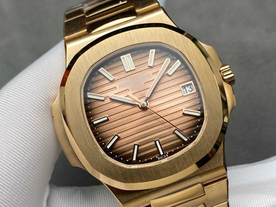Автоматичен мъжки часовник Patek Philippe Nautilus Ref. 5711/1R-001