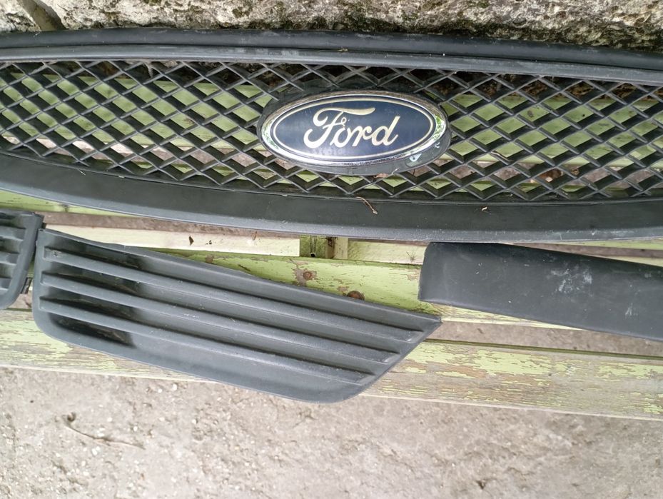 Маска за Форд фокус 2005