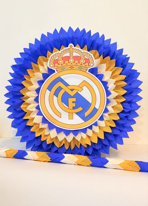 Реал Мадрид пинята с любимия отбор футбол за рожден ден