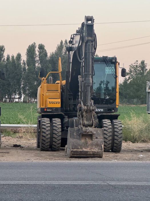 Ekskavator volvo