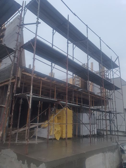 Schela metalica italiană normala/îngustă fixa și mobila vând/inchiriez