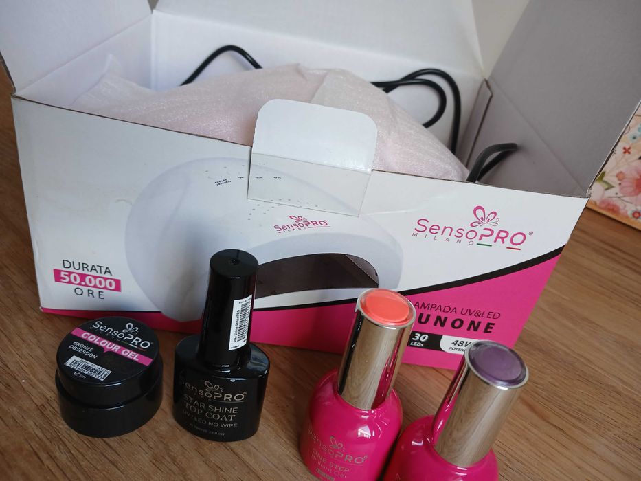 Lampa pentru unghii gel