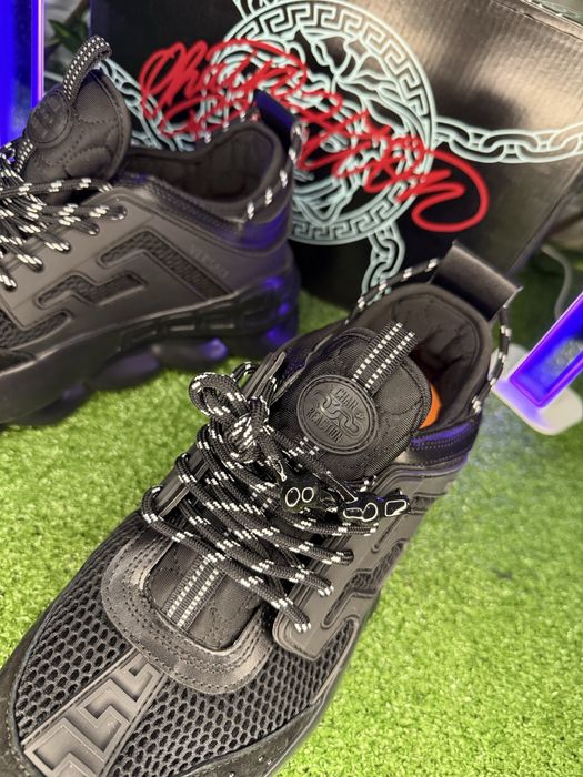 Adidasi Chain Reaction