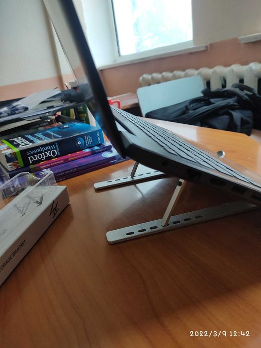 ПОДСТАВКА для ноутбук/нетбук