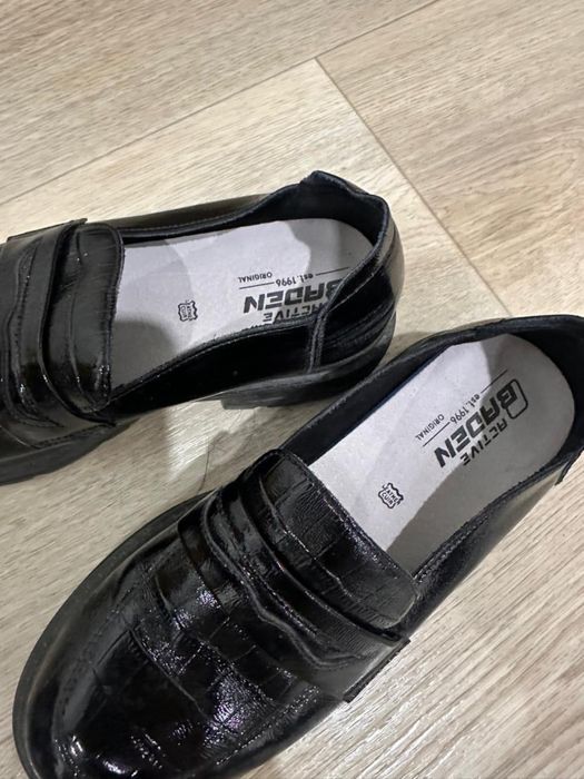 Женские лоферы стильные