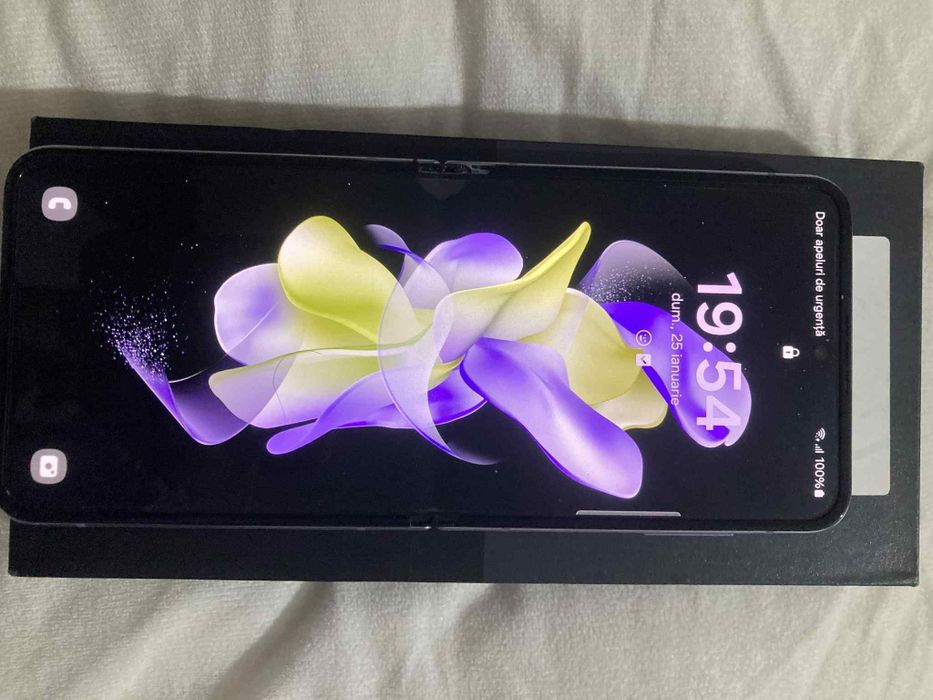 Vand samsung galaxy Z flip 4