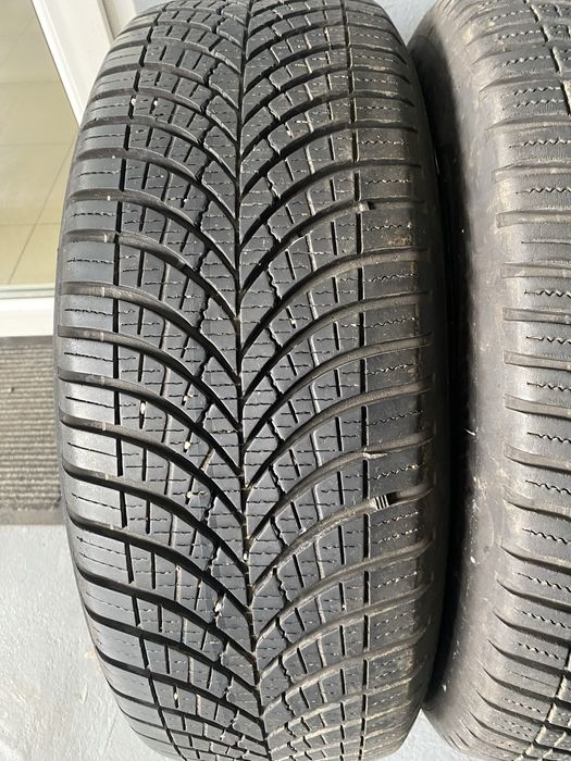 Anvelope 215/65R16 GoodYear Vector 4Seasons Gen-3 102H