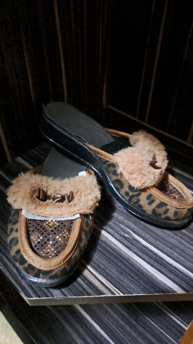 Продаётся детская обувь